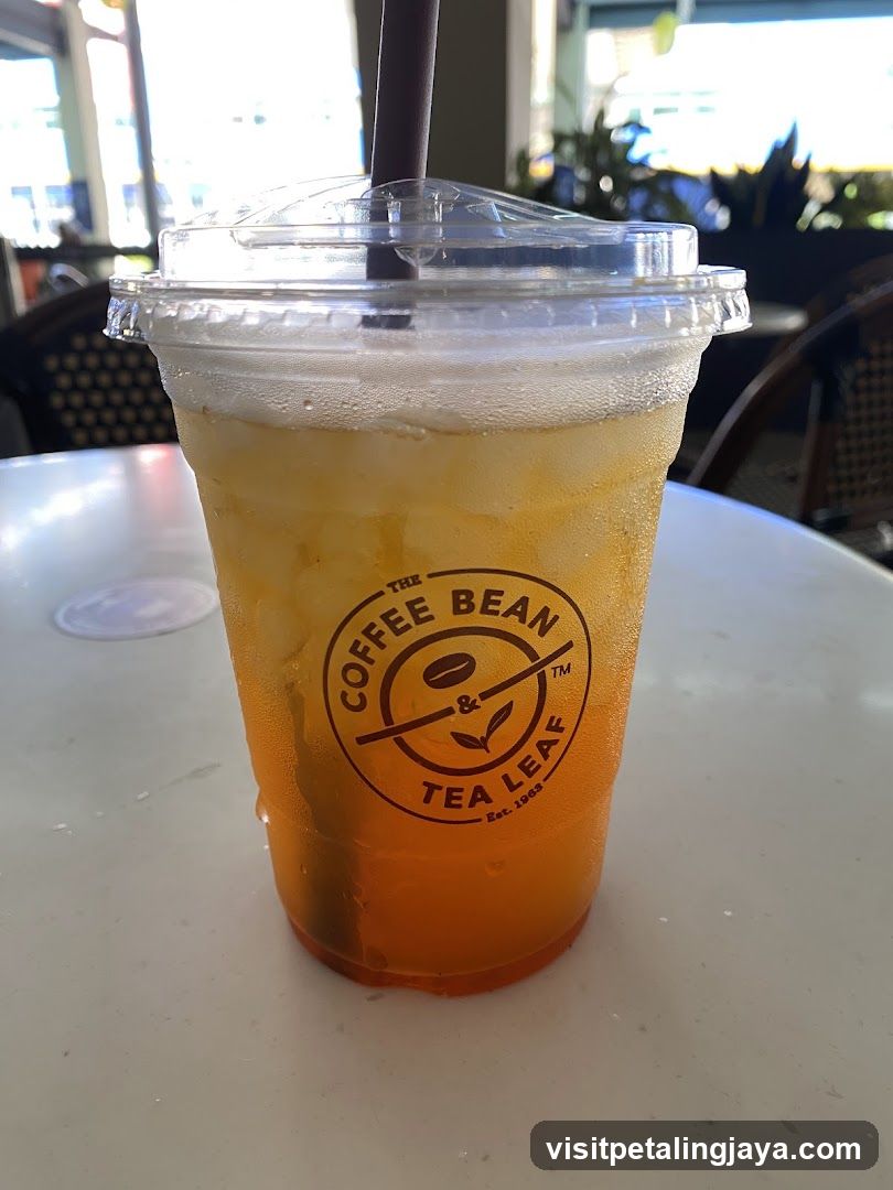Iced Tea at The Coffee Bean & Tea Leaf