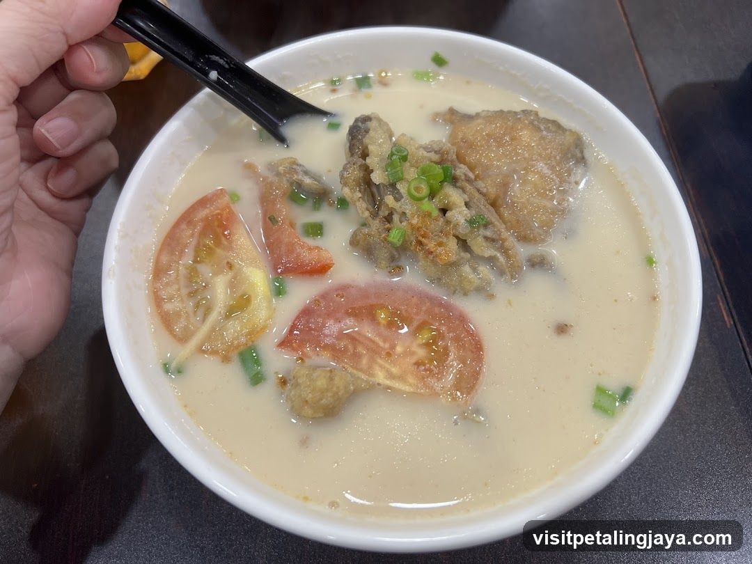 Tomato and Chicken Soup Bowl