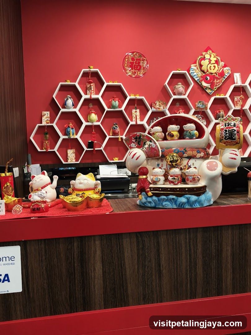 Chinese Cultural Decor Display