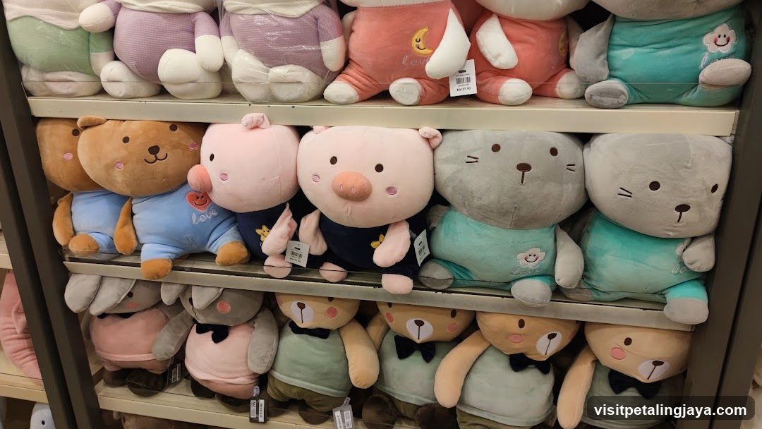 Plush Toy Shelf Display