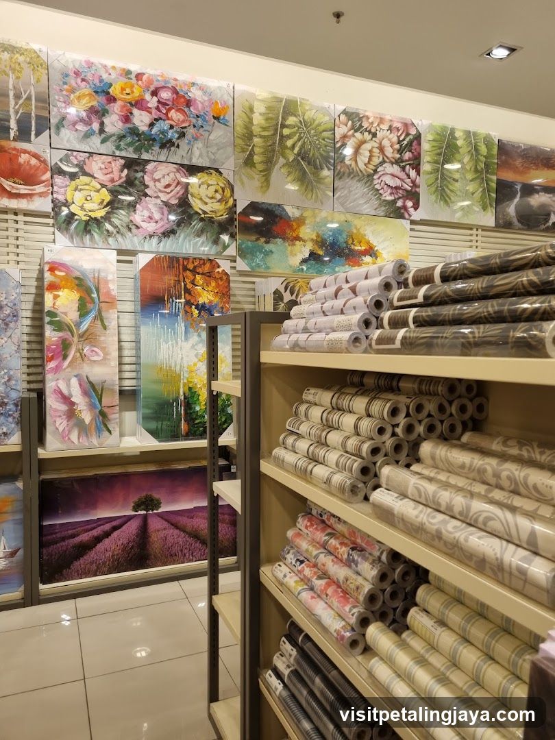 Wall Art and Wallpaper Display