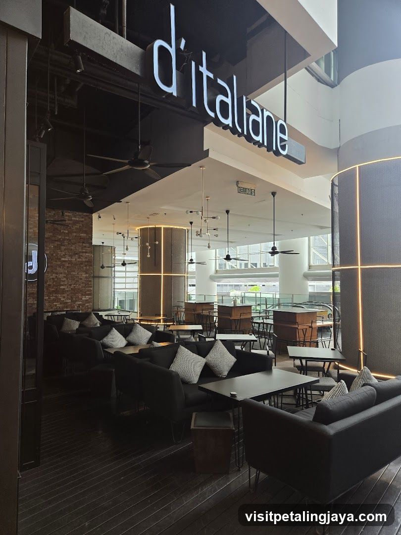 d'italiane interior view