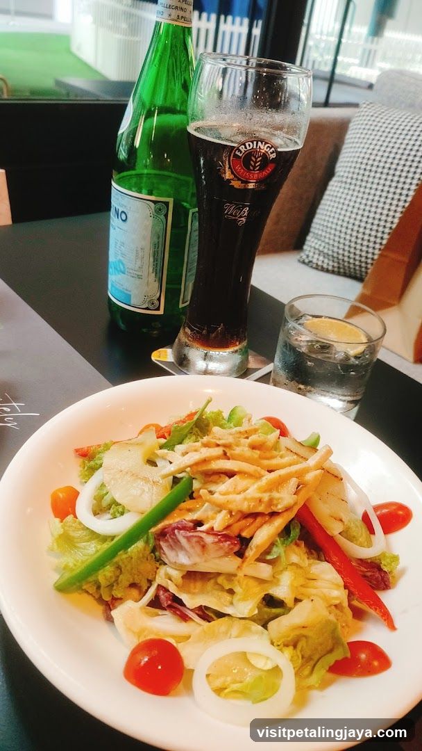 Salad with Drink