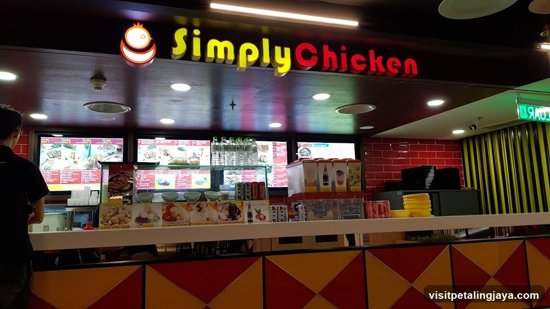 Simply Chicken Counter Interior