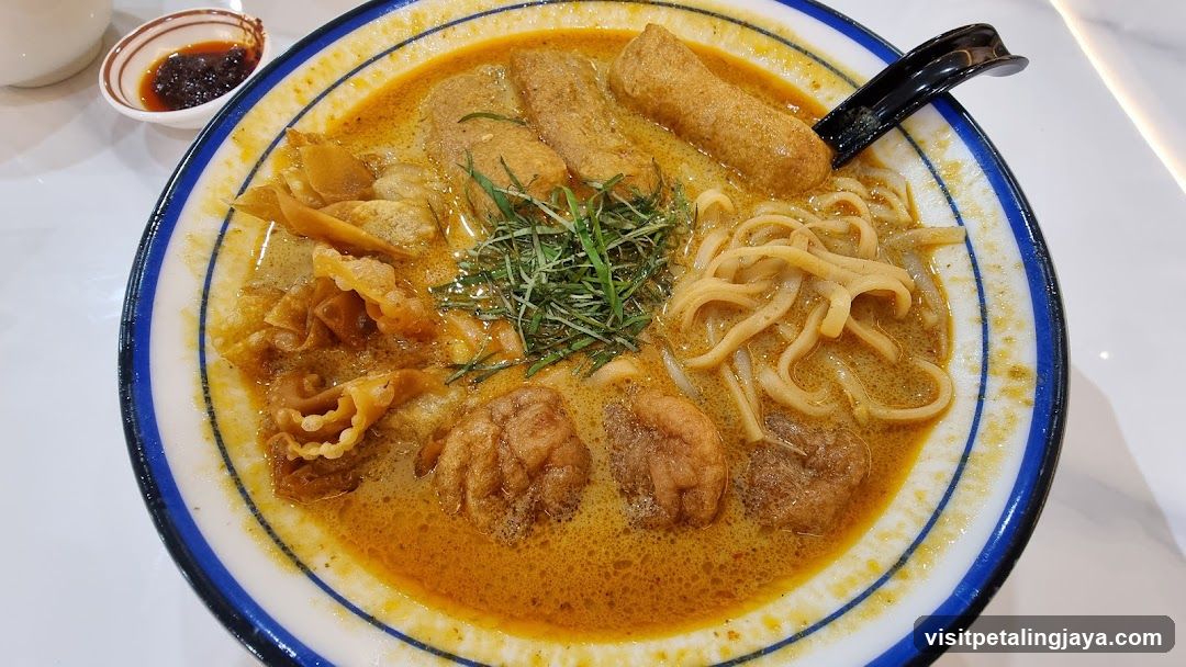 Curry Ramen Bowl