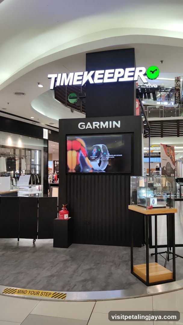 Garmin Display in Mall