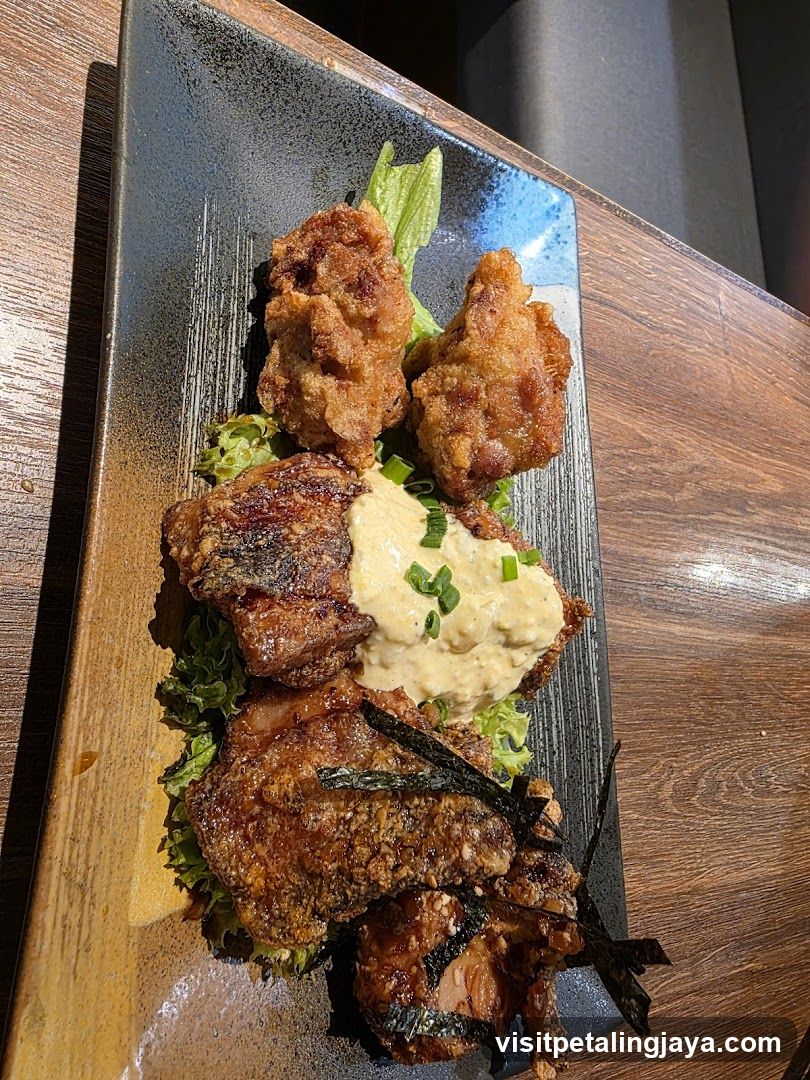 Fried Chicken with Sauce