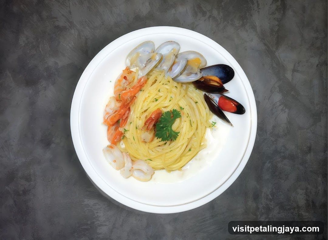 Seafood Pasta with Shrimp and Mussels