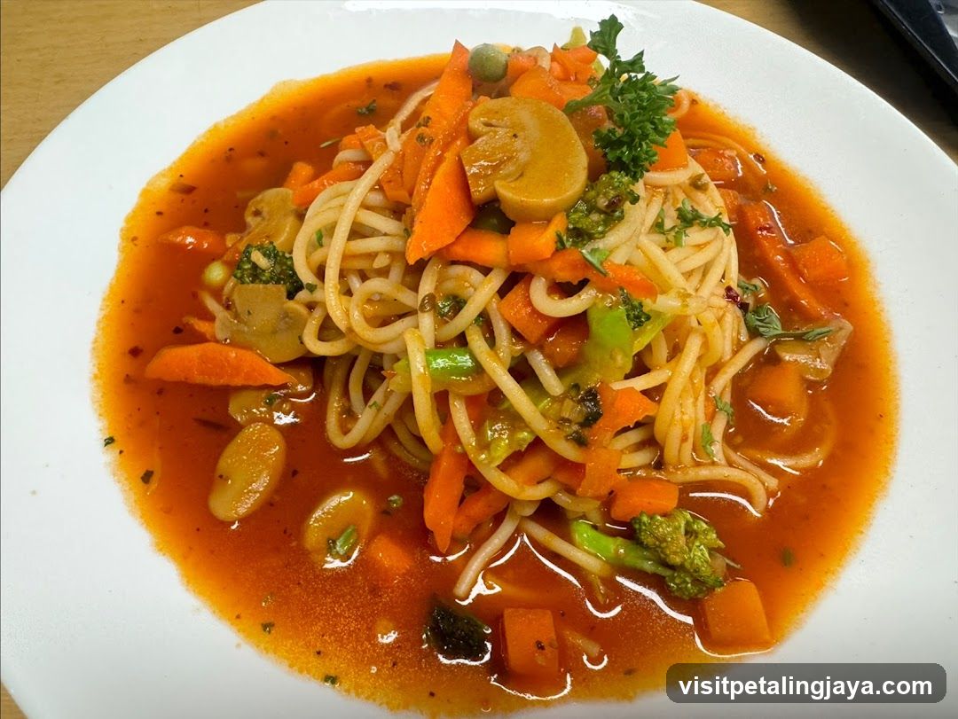 Vegetable Pasta with Tomato Sauce