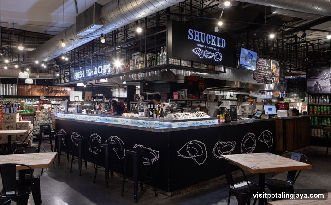 Shucked Oyster And Seafood Bar • IPC Mutiara Damansara