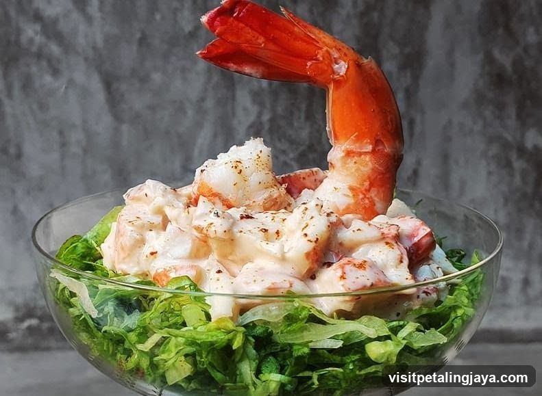Shrimp Salad with Lettuce