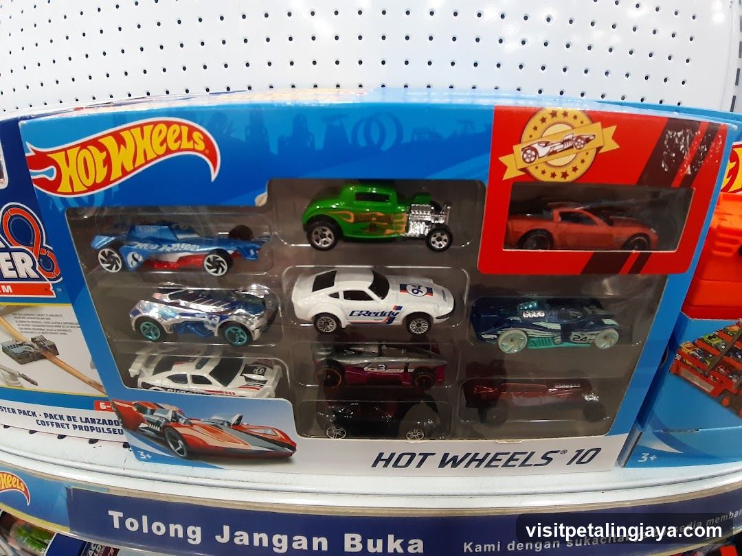 Hot Wheels Toy Set Display