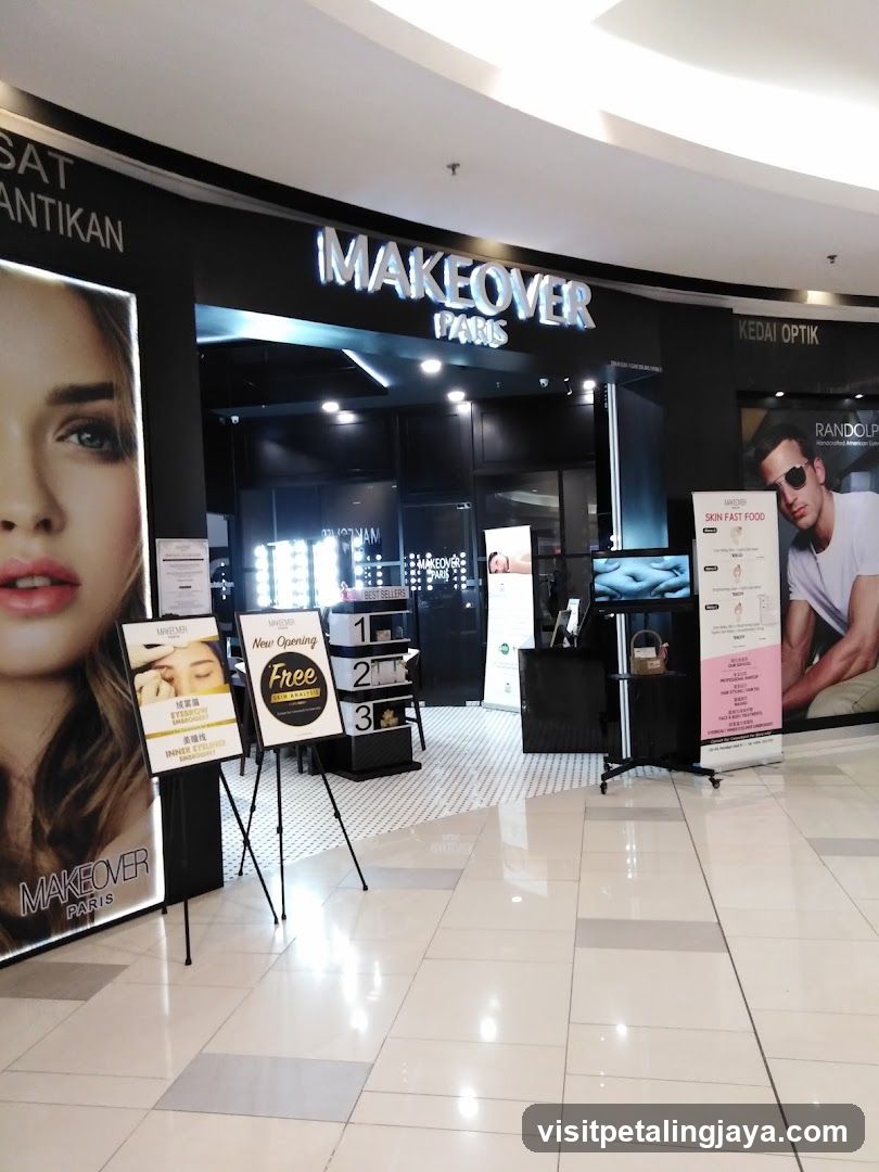 Makeover Paris Store Entrance