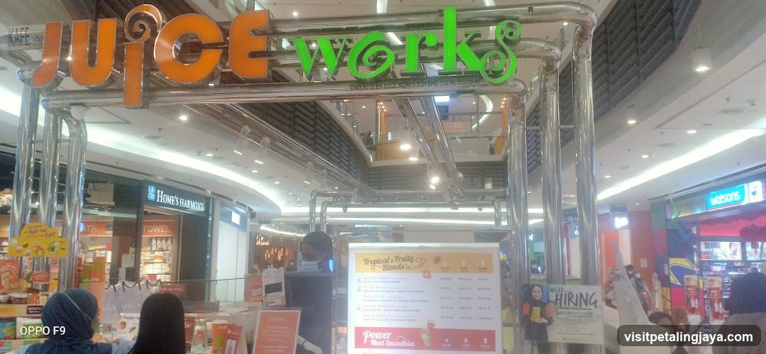 Juice Work Storefront in Mall