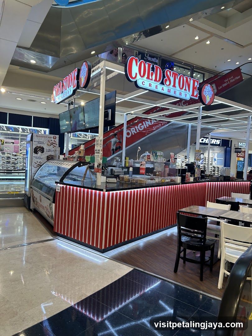 Cold Stone Creamery Interior View