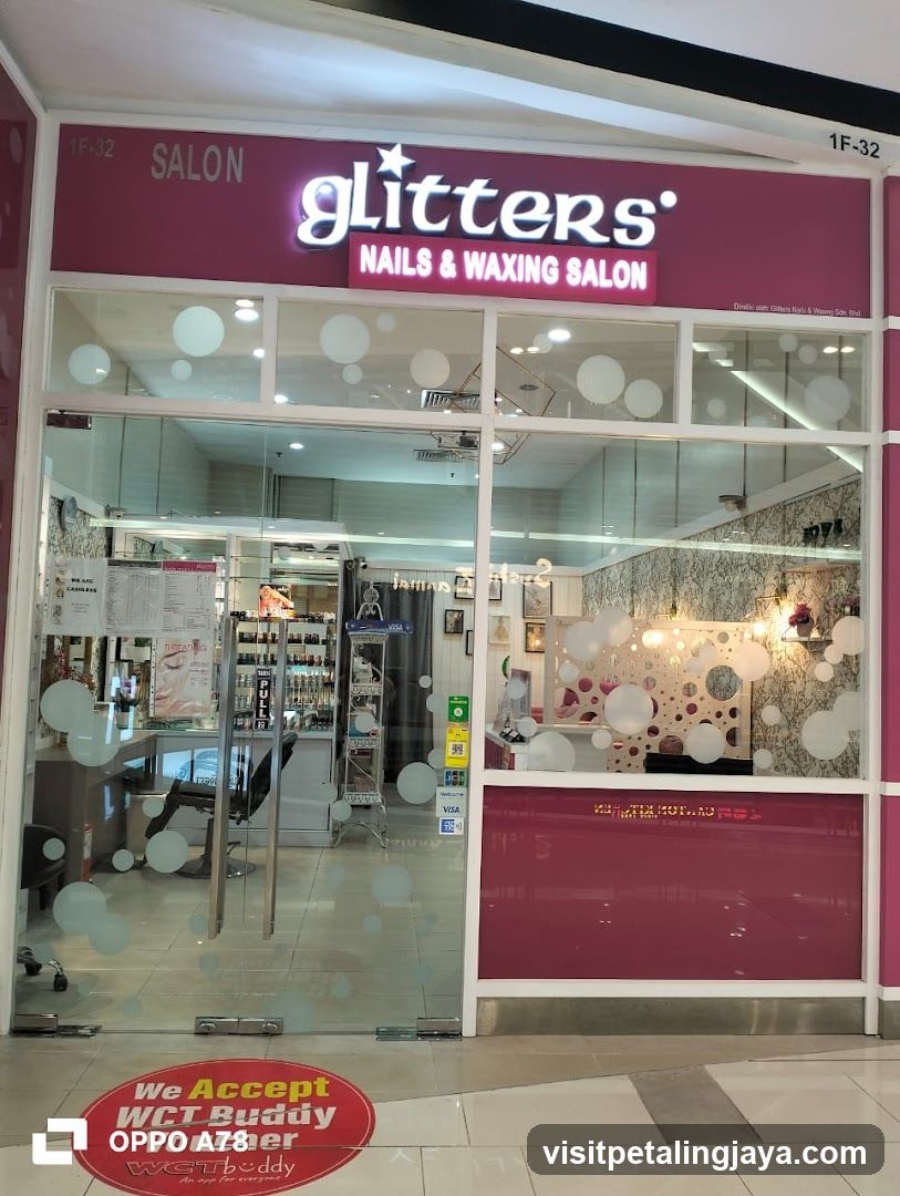 Glitters Nails & Waxing Salon - Paradigm Mall