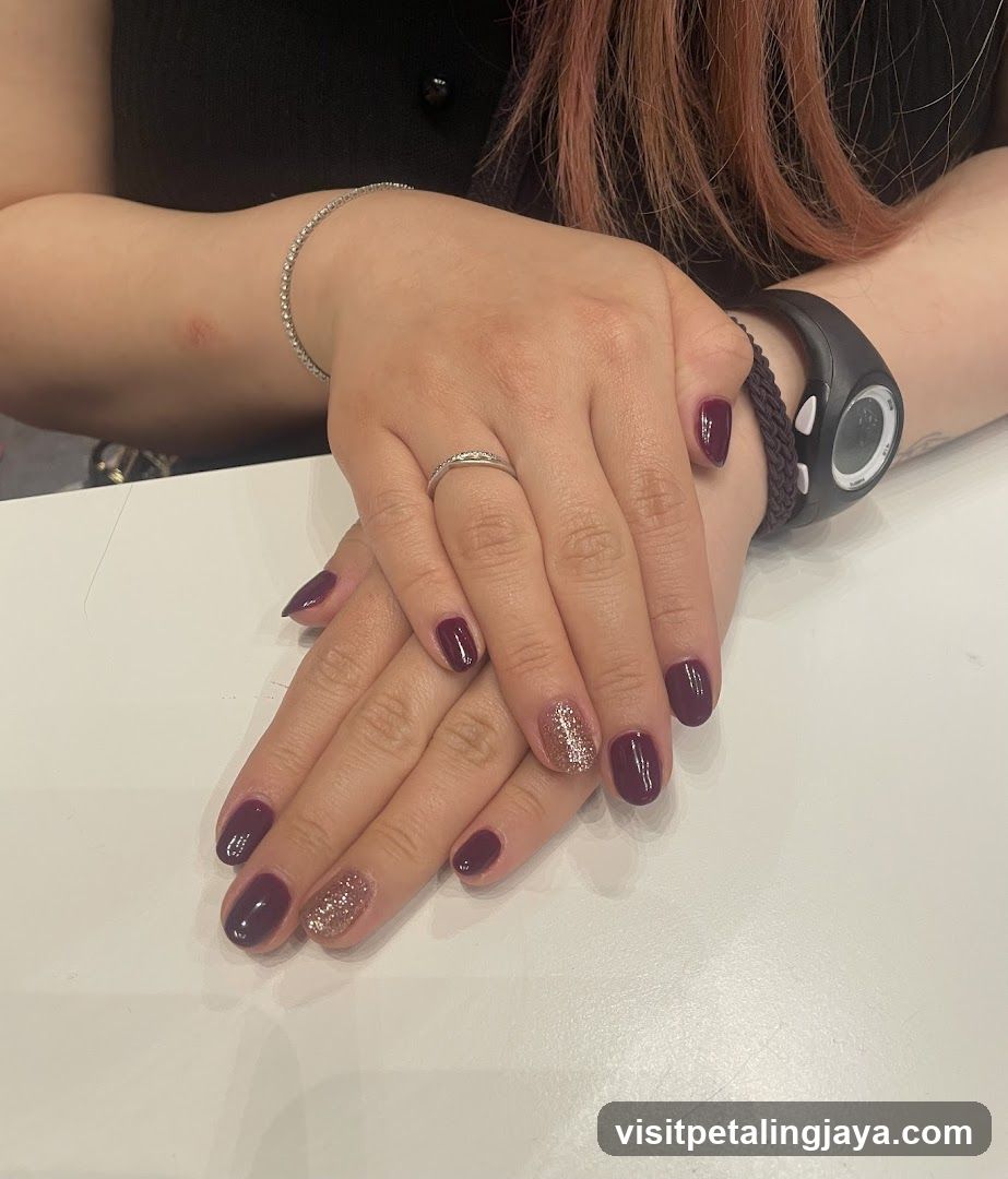 Glitters Nails & Waxing Salon - Paradigm Mall