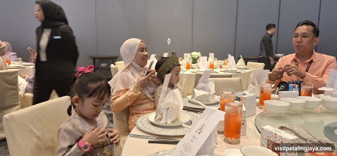Family Dining at Banquet Hall