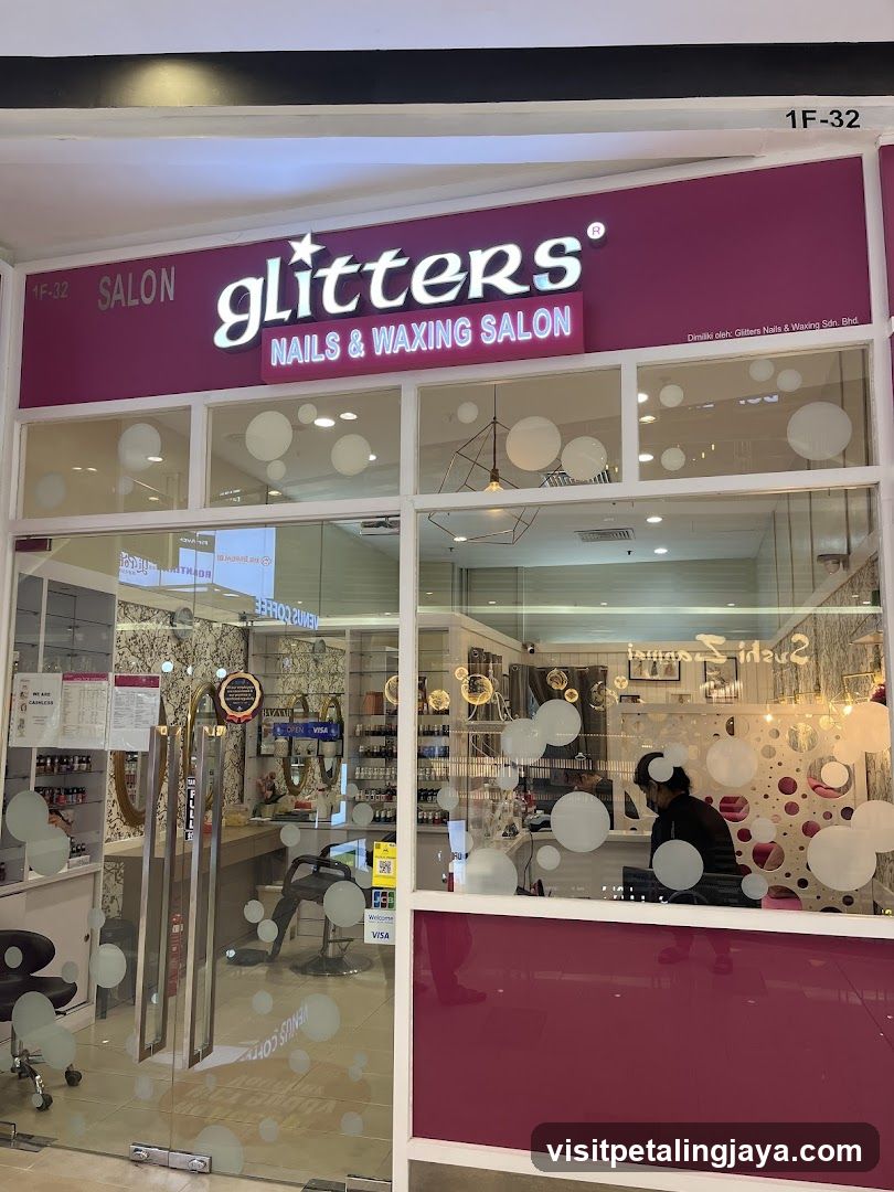 Glitters Nails & Waxing Salon - Paradigm Mall