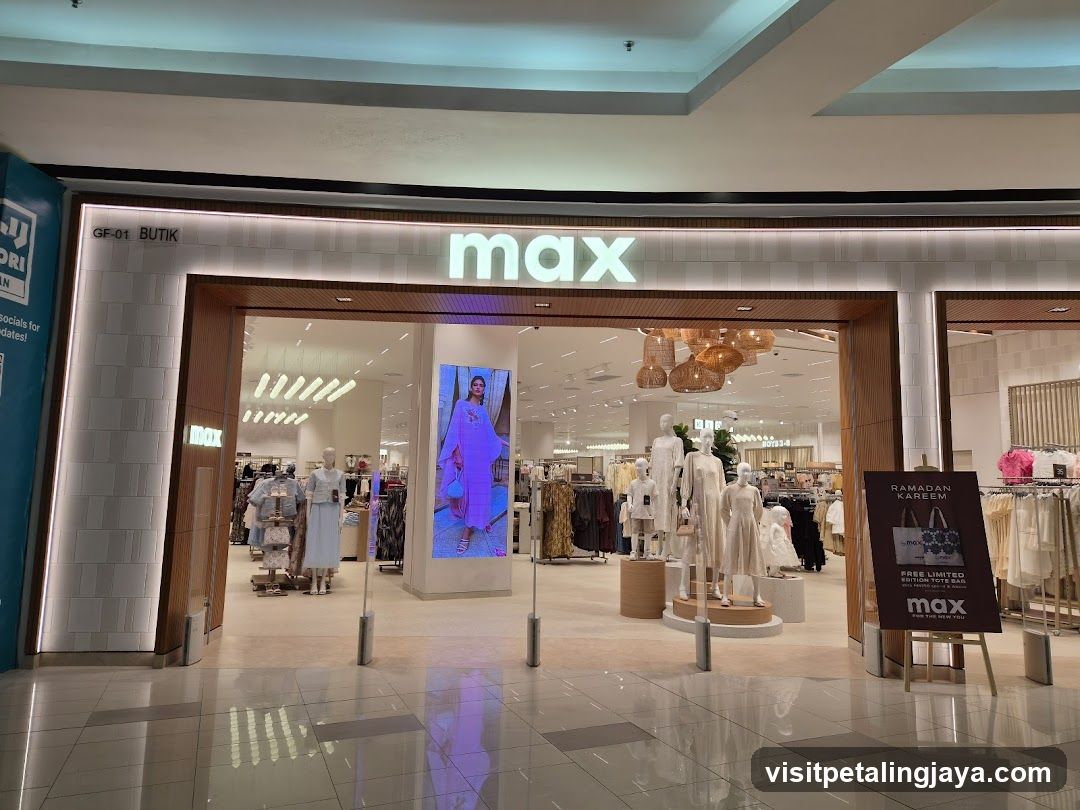 Max Fashion Paradigm Mall