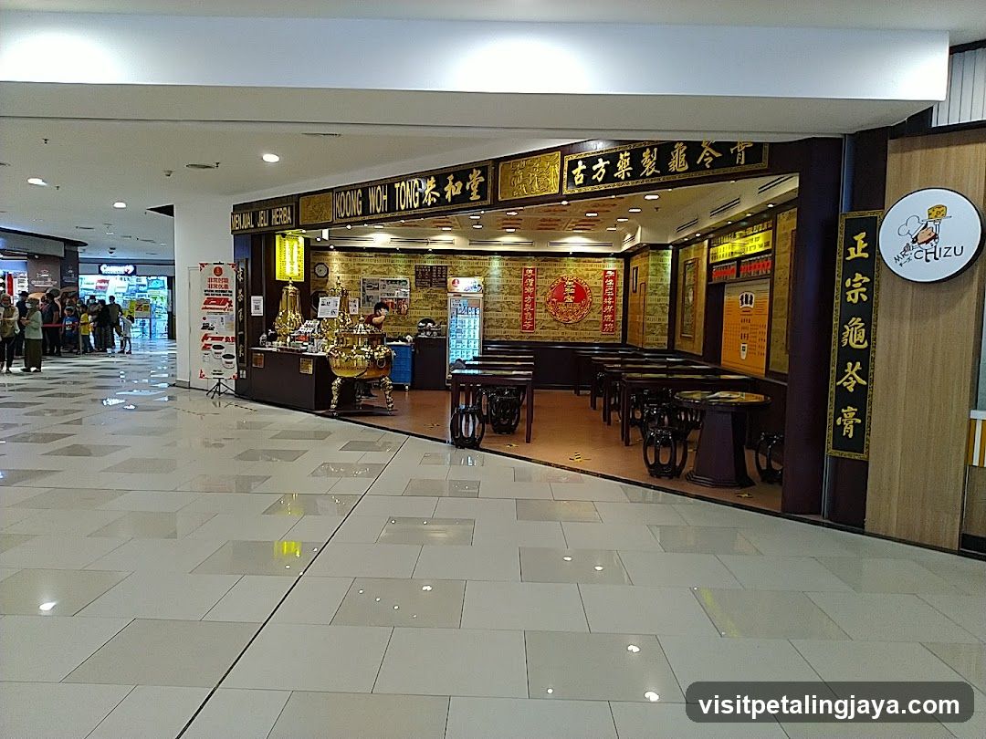 Traditional Chinese Tea Shop Interior