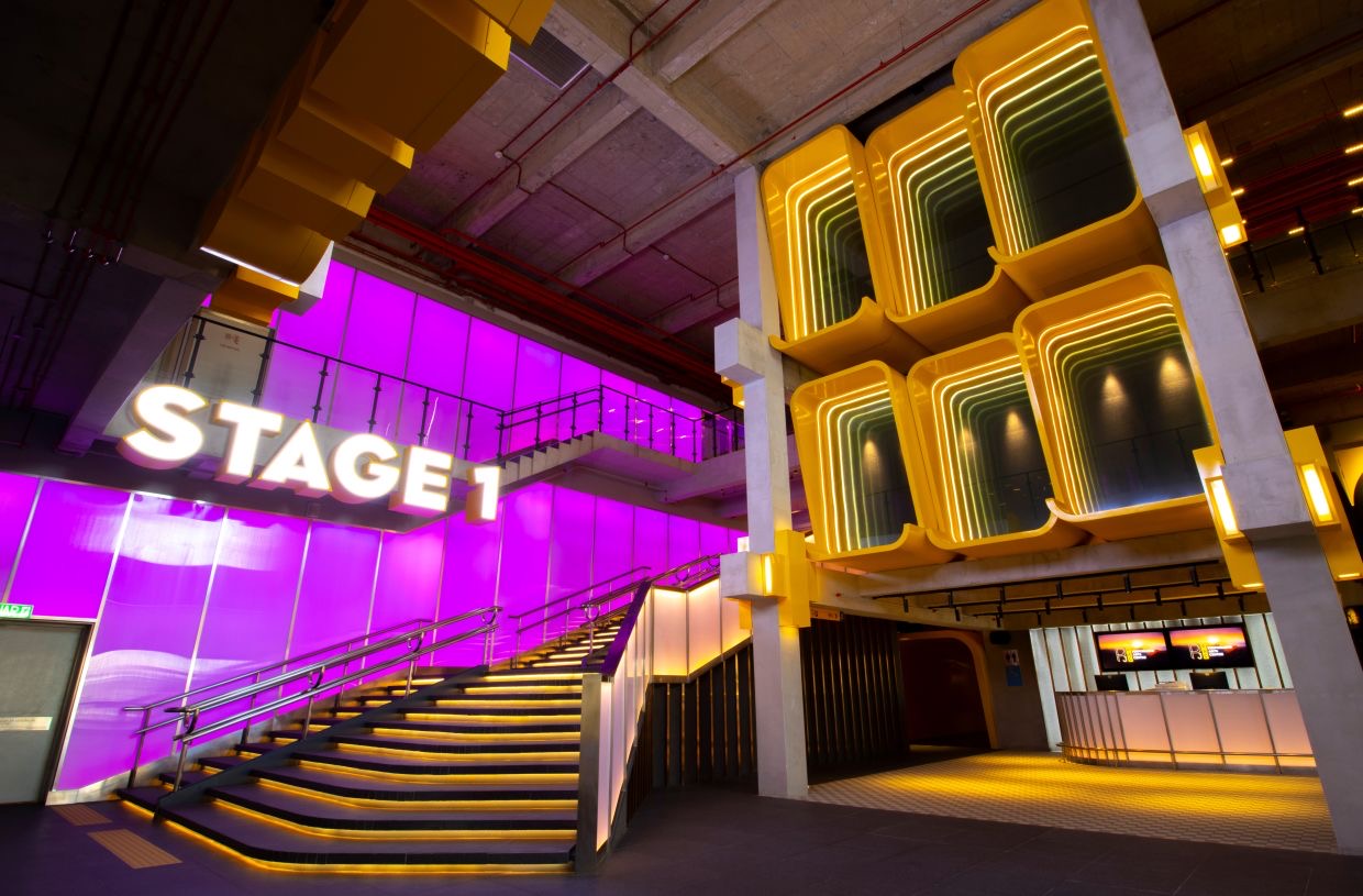 Stage 1 staircase and lobby at PJPAC inside 1 Utama E, Bandar Utama
